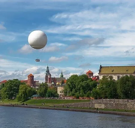 Tyniecki 3* Krakow