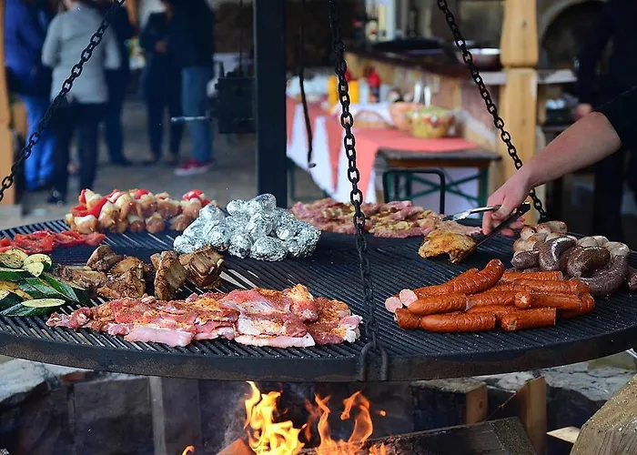 Отель Tyniecki 3*